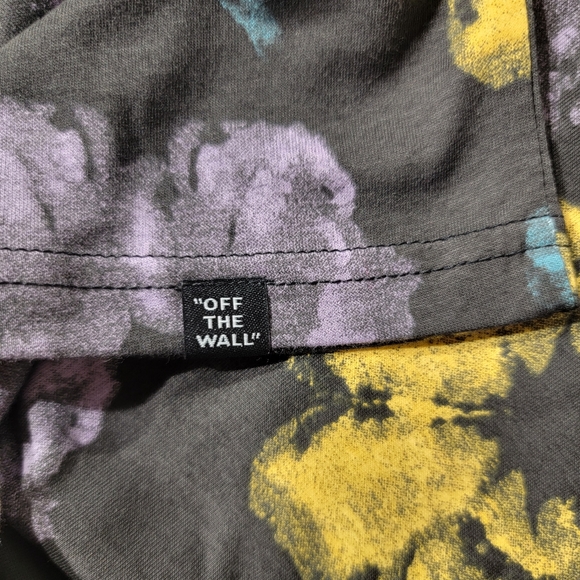 Vans mens short sleeve graphic tee. - Picture 7 of 8